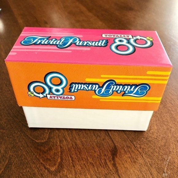 Trivial Pursuit, Board Game, 2005, Totally 80s, CANADIAN EDITION, Complete - Picture 9 of 16